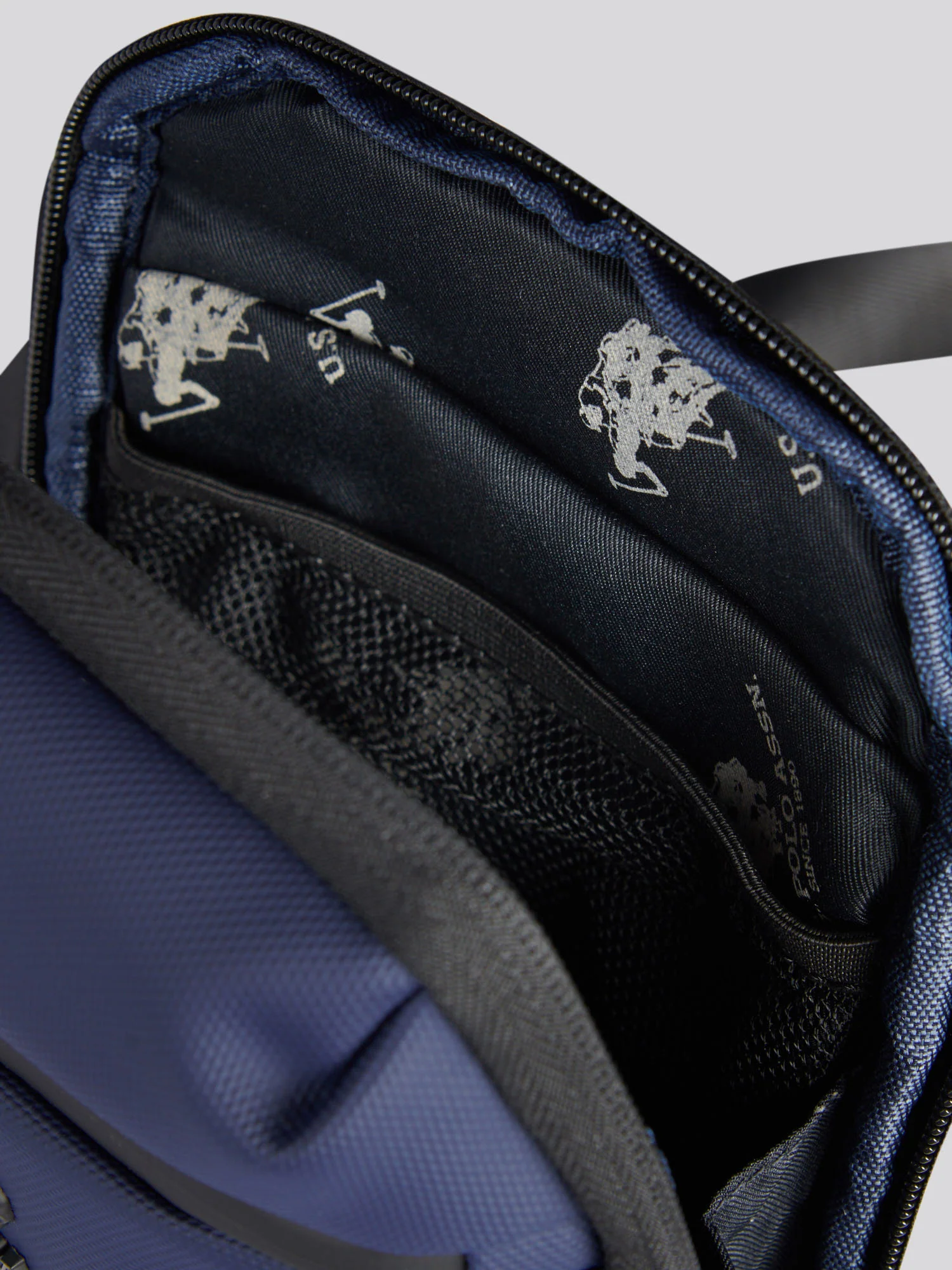Arrowhead S. Crossbody poliesterowa marynarka wojenna - Image 12