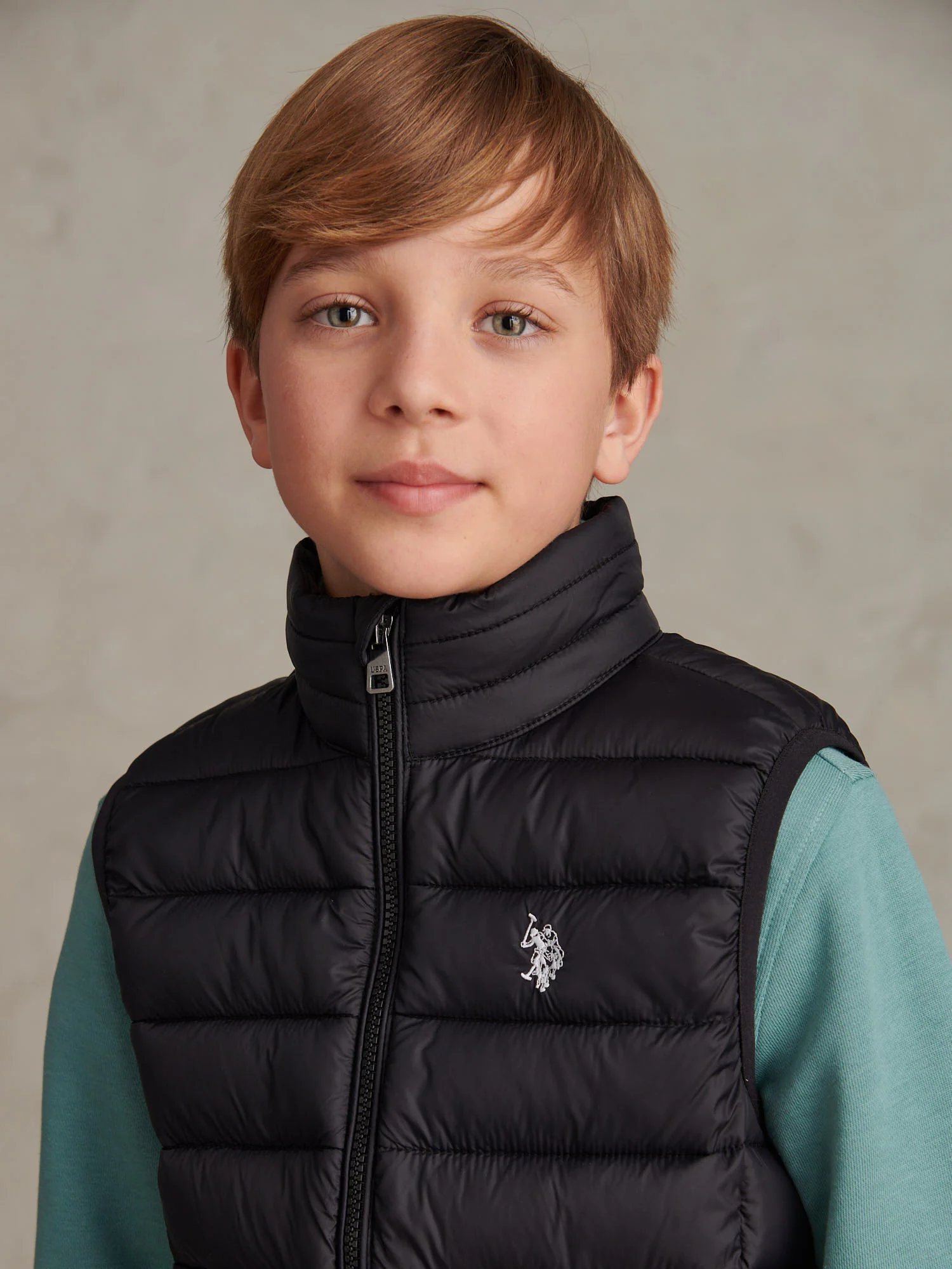 Boys Lightweight Quilted Gilet Black Bright White DHM - Image 2