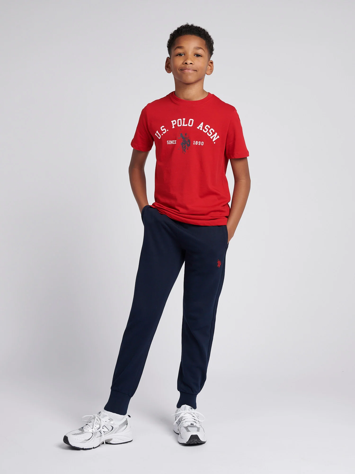 Chłopięcy gracz 3 Jogger w ciemnym szafirowym granatowym/haute Red Dhm - Image 3