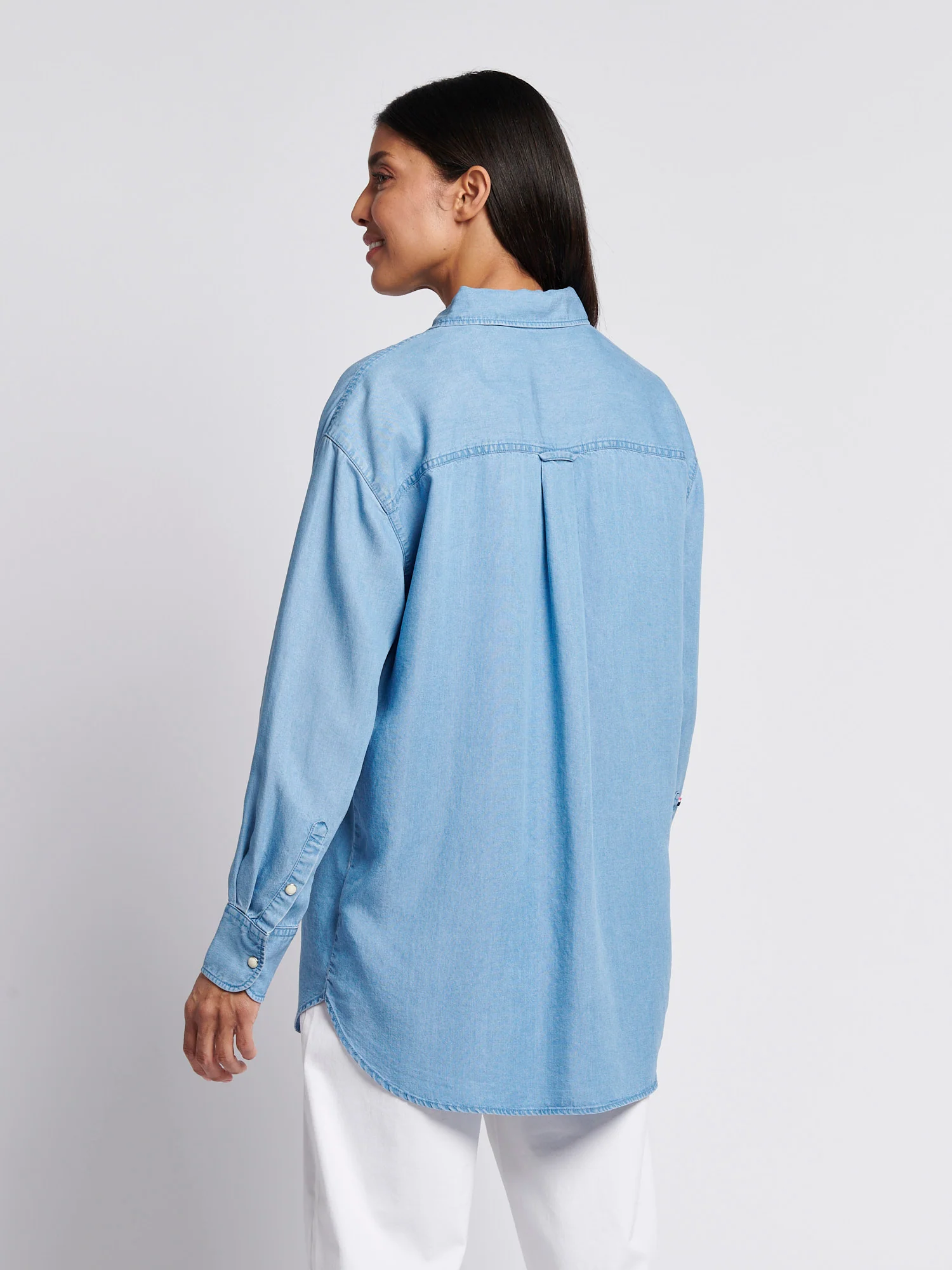 Chambray Overshirt Light Chambray Blue - Image 4