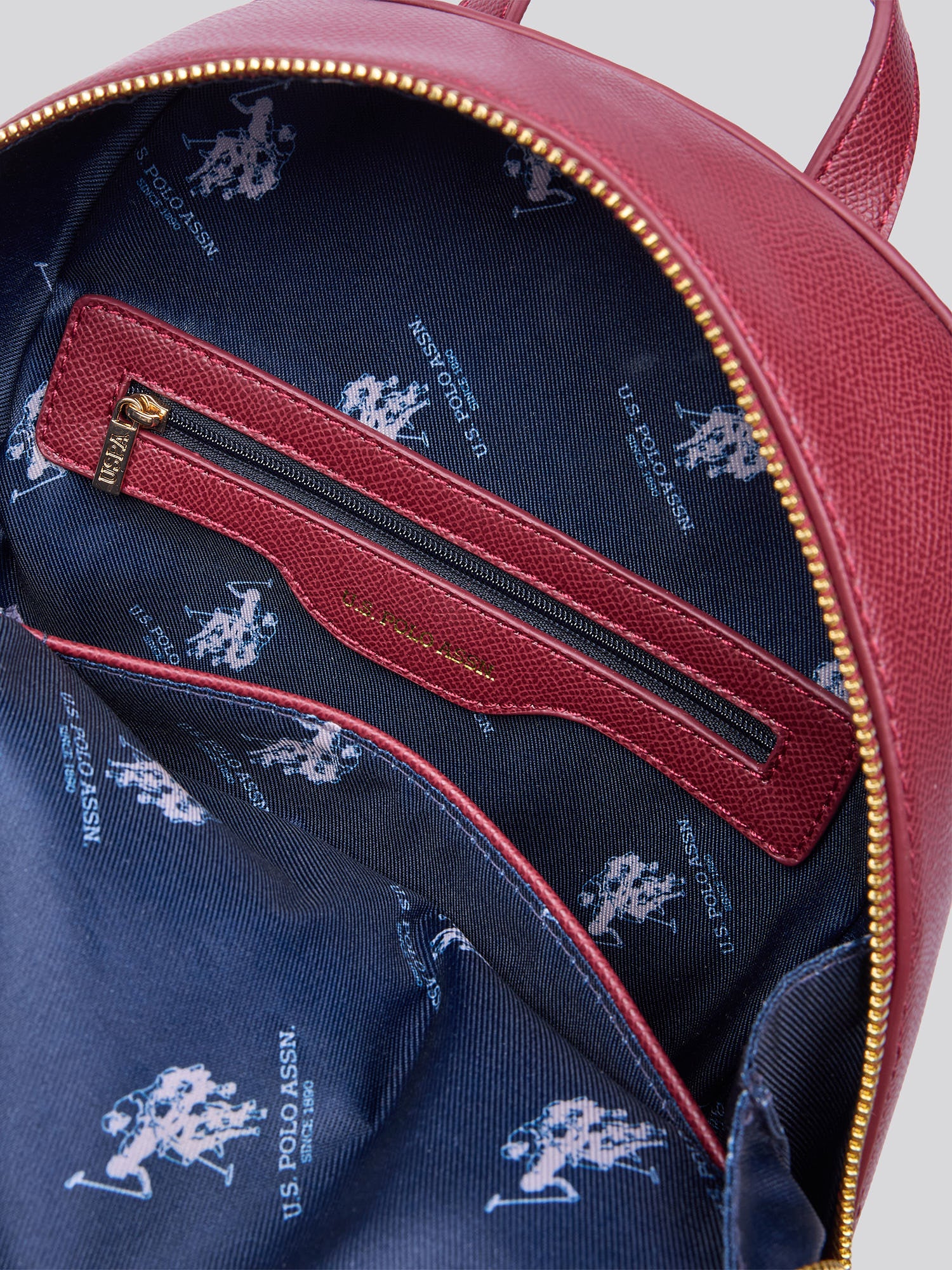 Jones Backpack Wine - Image 3