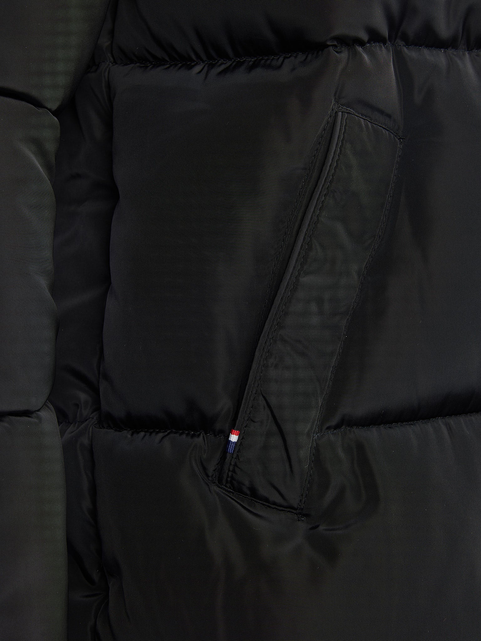 Mens Classic Longline Puffer Kurtka w kolorze czarnym - Image 10