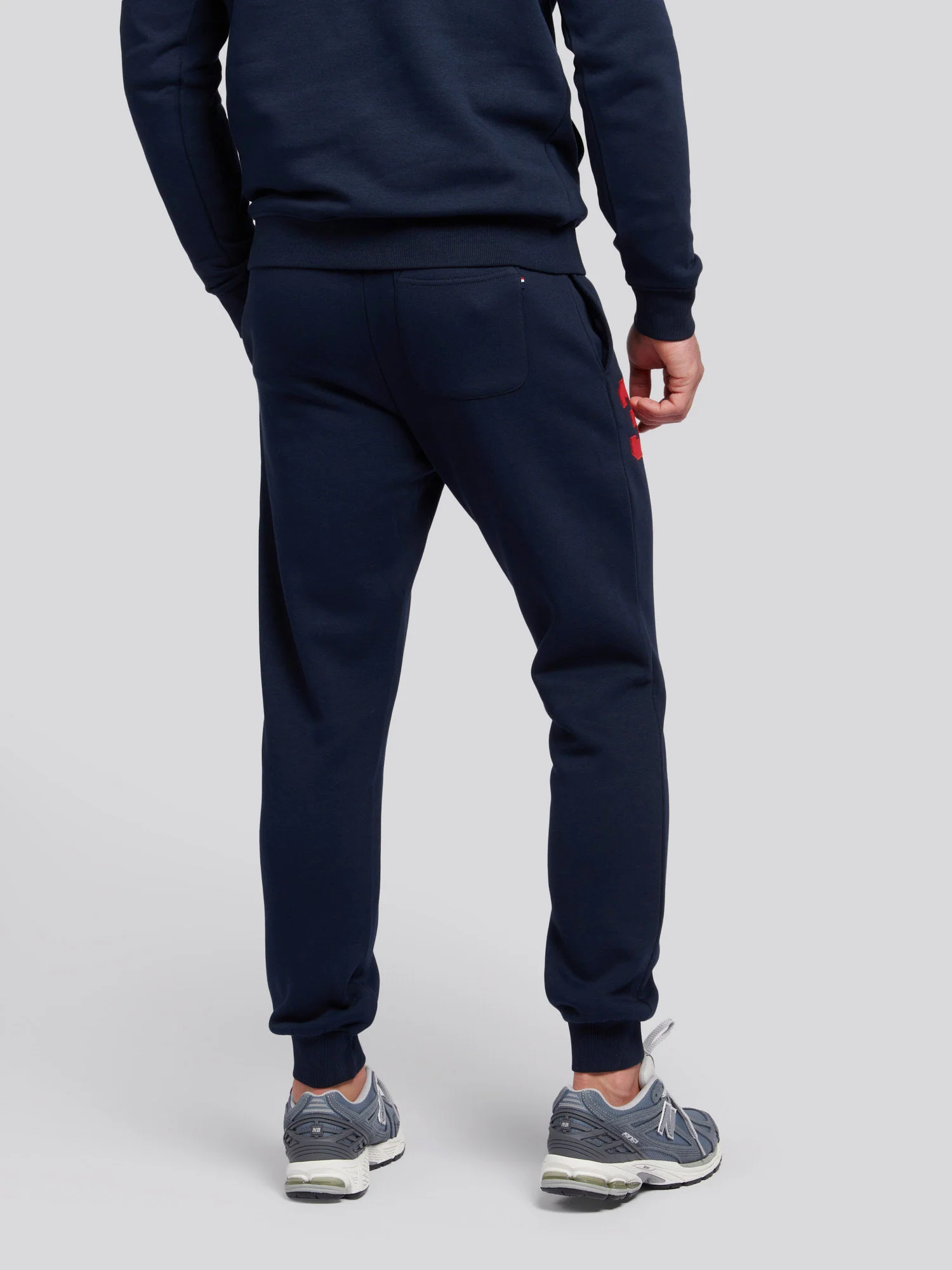 Mens Player 3 Joggers in Dark Sapphire Navy/Haute Red DHM - Image 4
