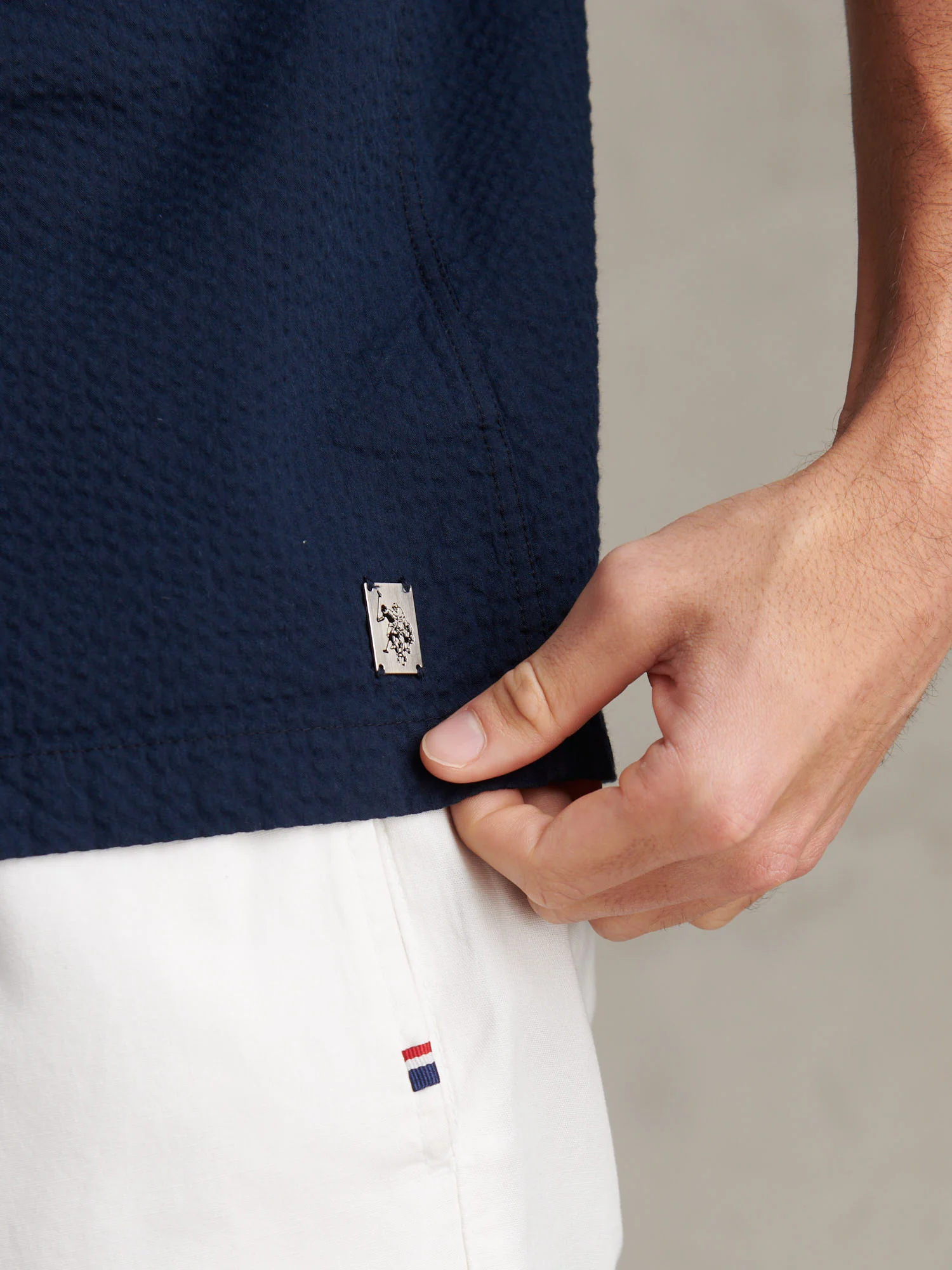 Mens Seersucker Revere Short Sleeve Shirt Dark Sapphire Navy - Image 2