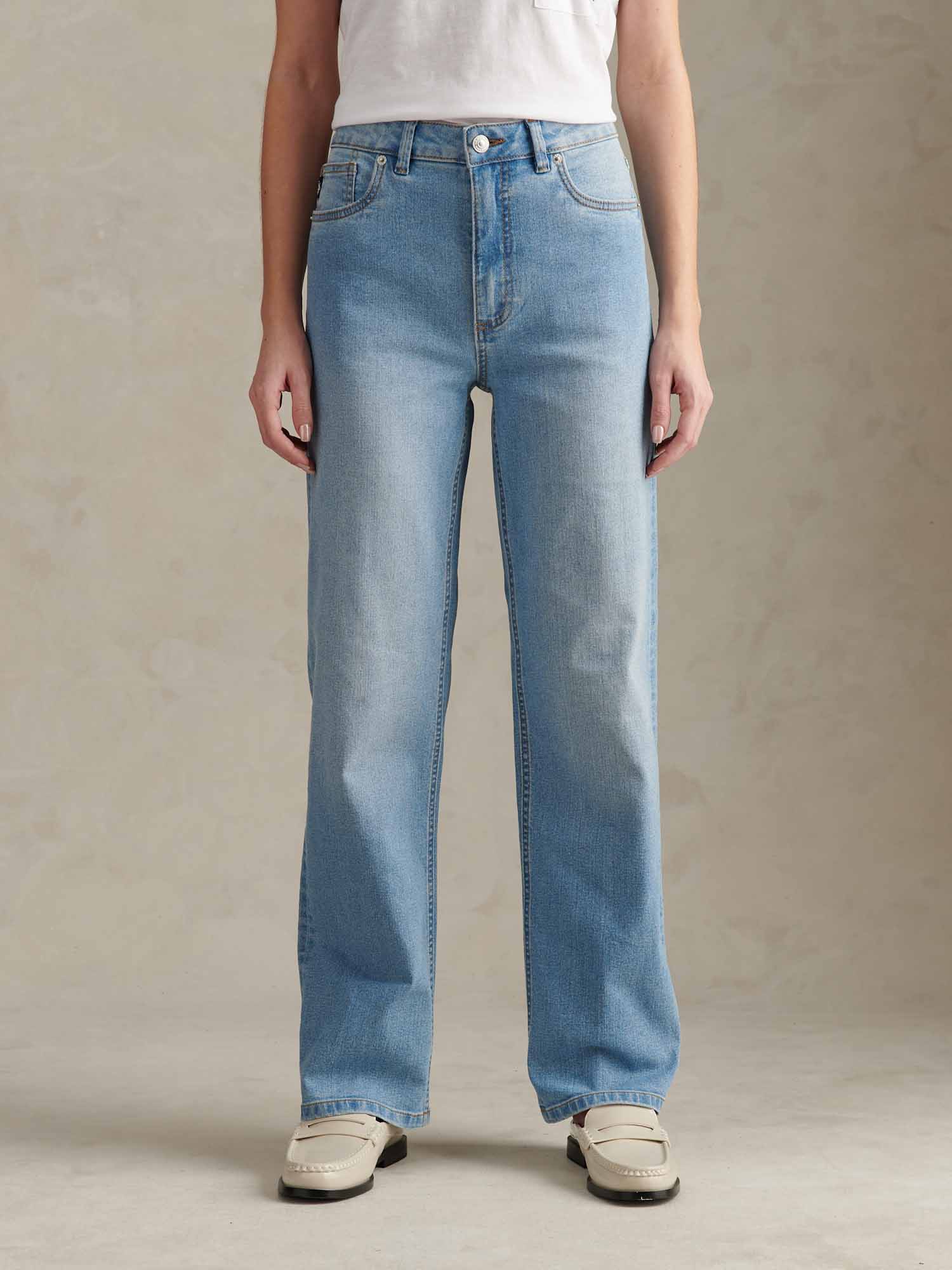 Womens Straight Fit Jeans Light Blue Wash - Image 7