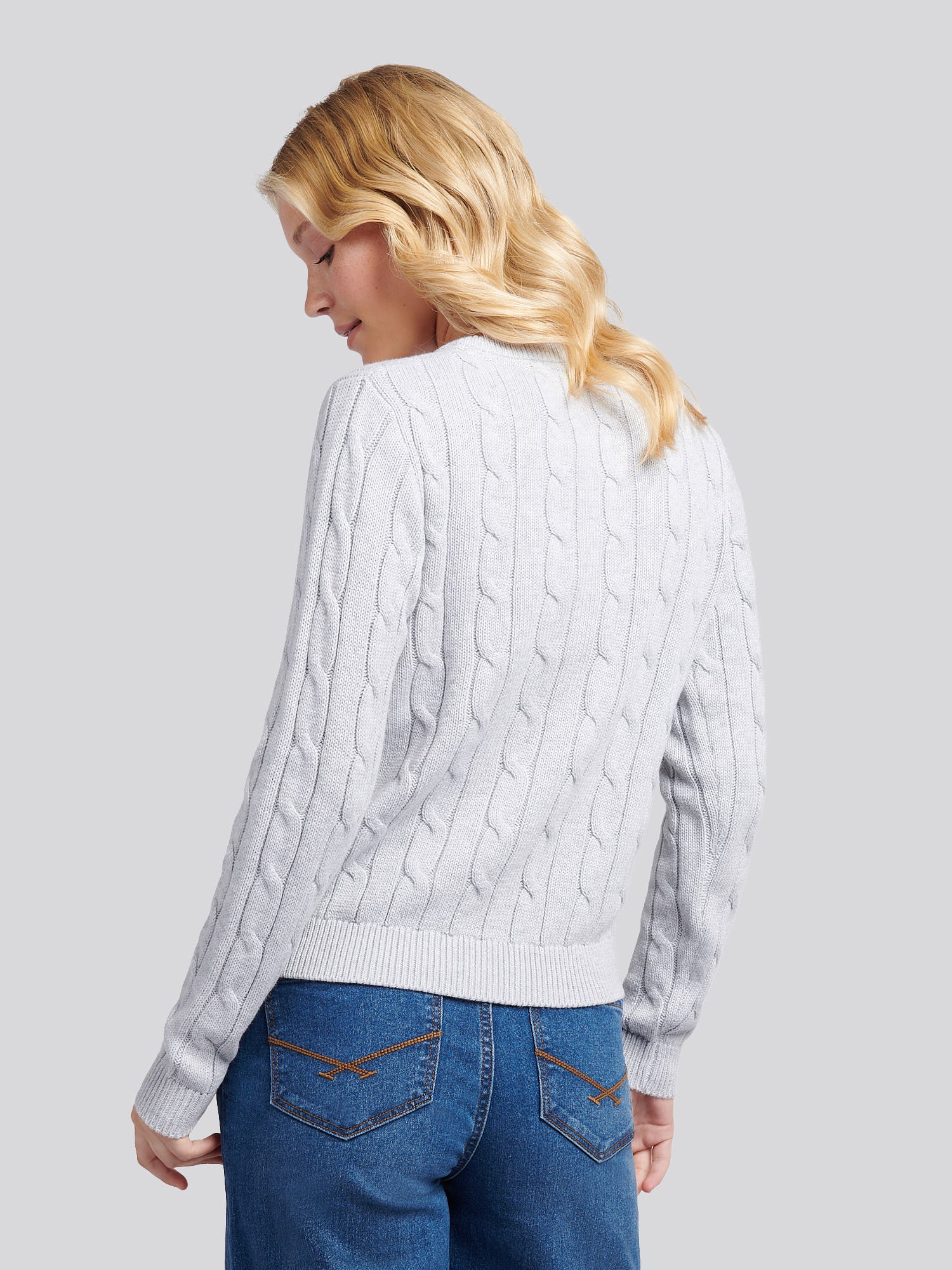 Women V-Neck Selk Cable w Pearl Grey Marg - Image 4